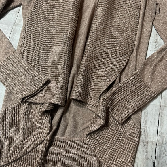 •INC• SPARKLE BEIGE CARDIGAN - Picture 3 of 5